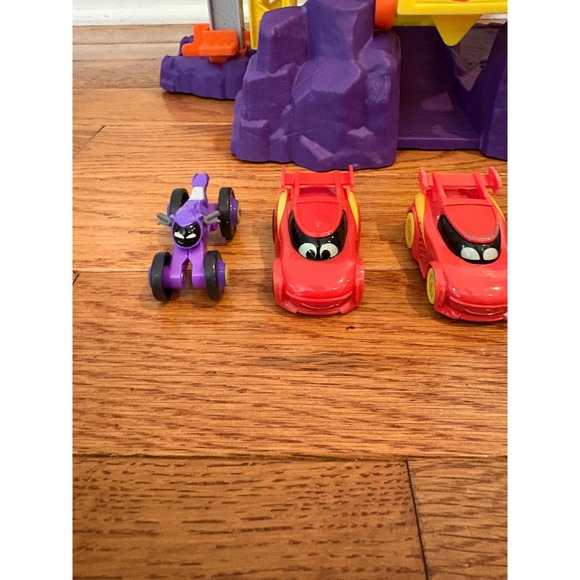 DC Batman Dino Transforming Batcave Playset Fisher Price With Vehicles - Picture 2 of 8